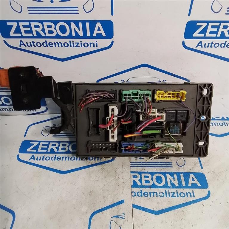 BODY COMPUTER USATO MINI MINI COOPER «R50» (2001) - immagine 2