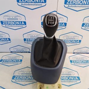 ASTA LEVA CAMBIO USATO HYUNDAI I10 «II» (2014)