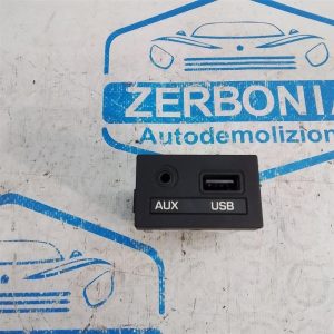 CONNETTORE USB USATO HYUNDAI I10 «II» (2014)