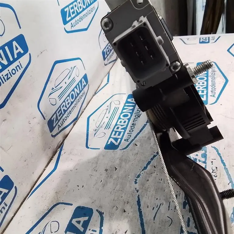 ALZACRISTALLO PORTA ANT. DX. USATO DAL 2009 AL 2014 FIAT DOBLÒ «III» CARGO (2010) - immagine 6