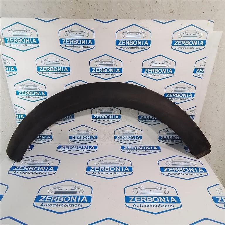 PASSARUOTA (LATO EST.) POST. DX. USATO DAL 2005 AL 2006 MINI MINI ONE «R50» (2001)