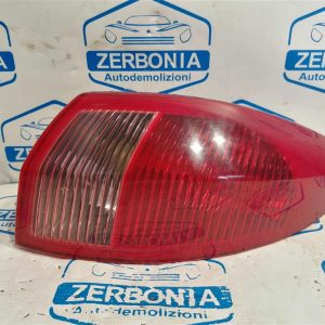FANALE EST. POST. DX. USATO DAL 2005 AL 2010 ALFA ROMEO 147 «II» (2005)