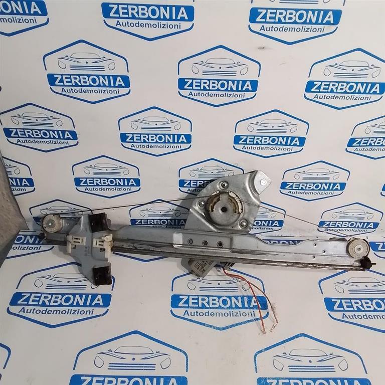 ALZACRISTALLO PORTA ANT. DX. USATO DAL 2009 AL 2012 DACIA SANDERO «I» (2008) - immagine 6