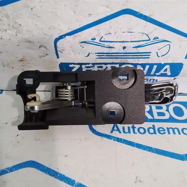MANIGLIA PORTA INT. ANT. DX. USATO DAL 2008 AL 2010 ALFA ROMEO GT (2004) - immagine 2