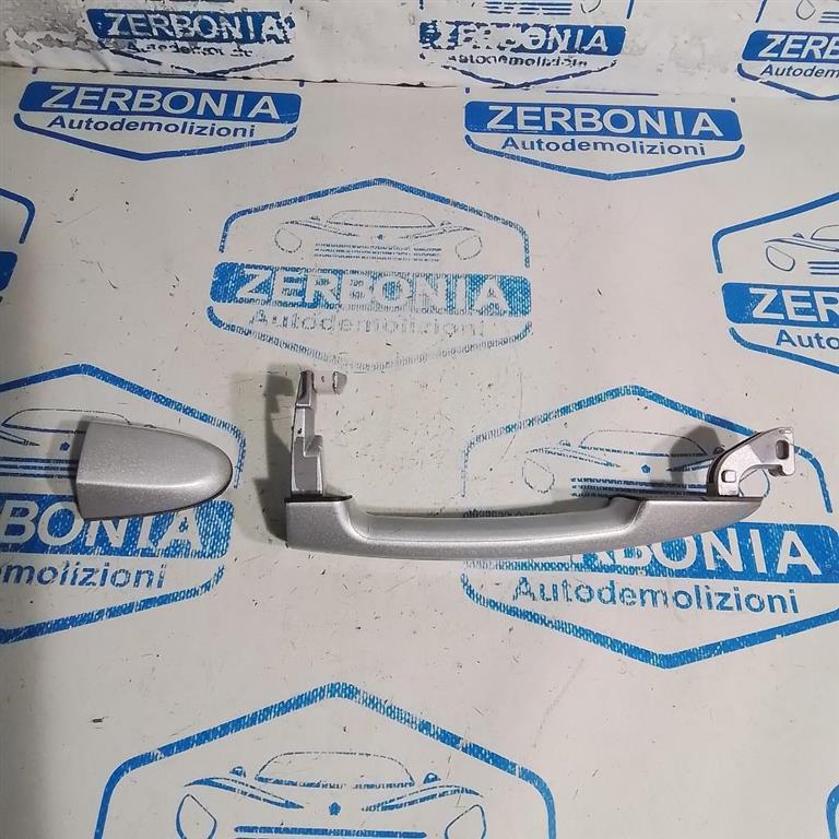 MANIGLIA PORTA EST. POST. DX. USATO DAL 2006 AL 2009 HYUNDAI SANTA FÉ «II» (2006) - immagine 4