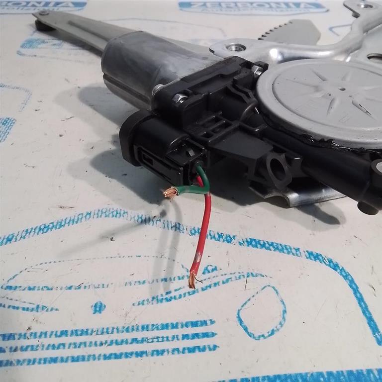 ALZACRISTALLO PORTA POST. SX. USATO DAL 2005 AL 2011 SUZUKI SWIFT «IV» (2005) - immagine 4