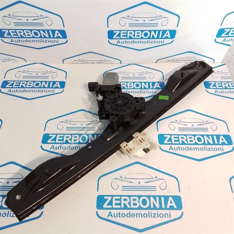 ALZACRISTALLO PORTA ANT. DX. USATO DAL 2012 FIAT PANDA «III» (2012) - immagine 3