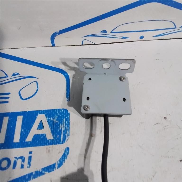 ANTENNA GPS USATO RENAULT CAPTUR «I» (2013) - immagine 5