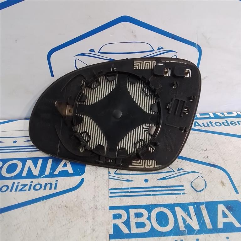 VETRO SPECCHIO RETROVISORE ANT. DX. USATO VOLKSWAGEN GOLF «V» (2004) - immagine 2
