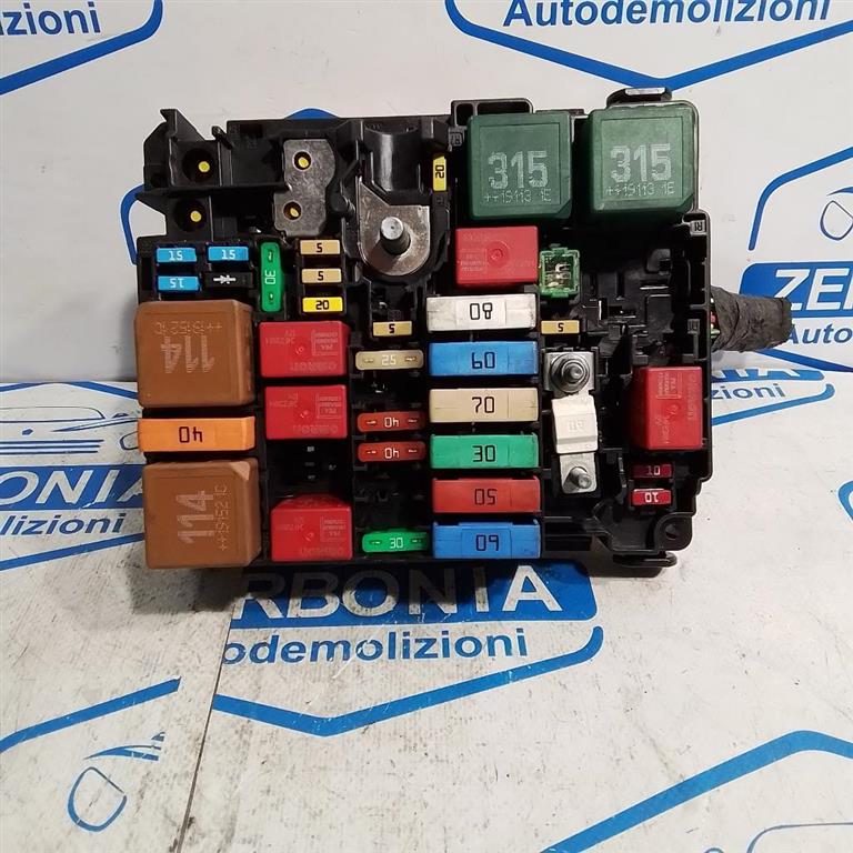 SCATOLA CENTRALINA PORTAFUSIBILI USATO PEUGEOT 208 «I» (2015)