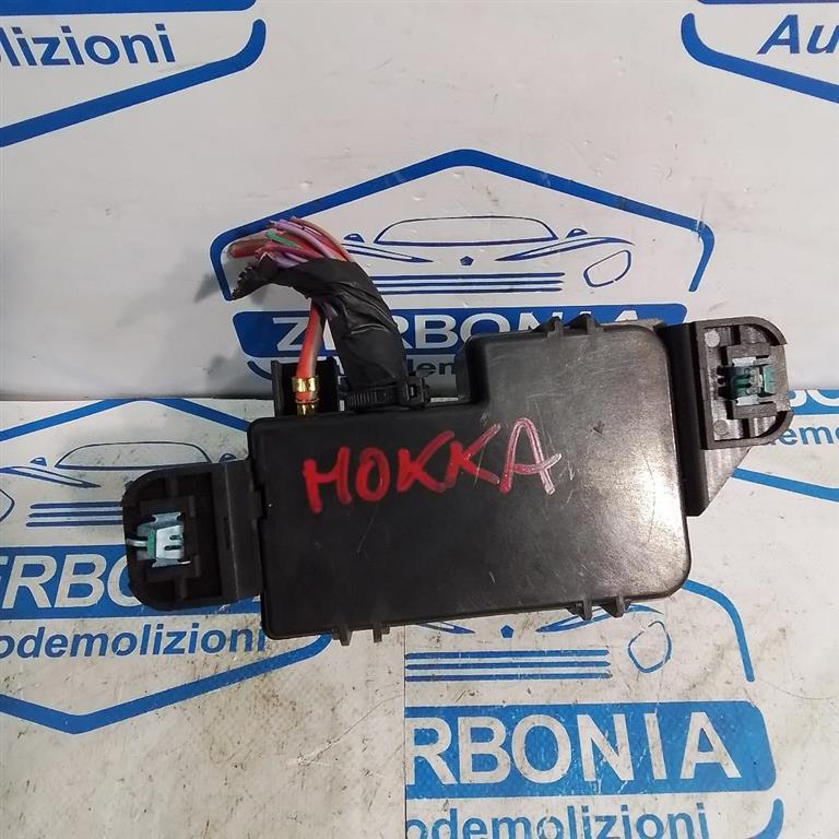 SCATOLA CENTRALINA PORTAFUSIBILI USATO OPEL MOKKA (2013) - immagine 2