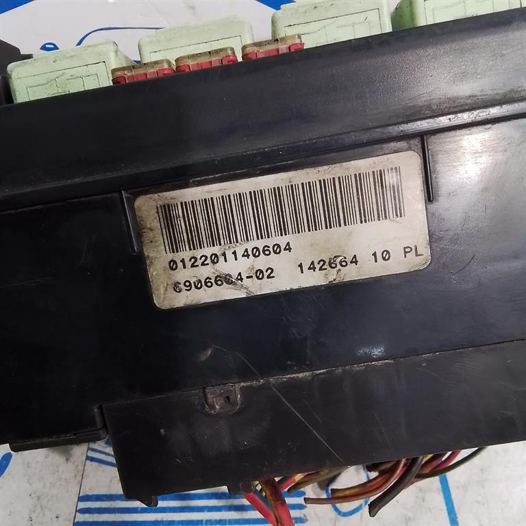 SCATOLA CENTRALINA PORTAFUSIBILI USATO MINI MINI COOPER «R50» (2001) - immagine 2