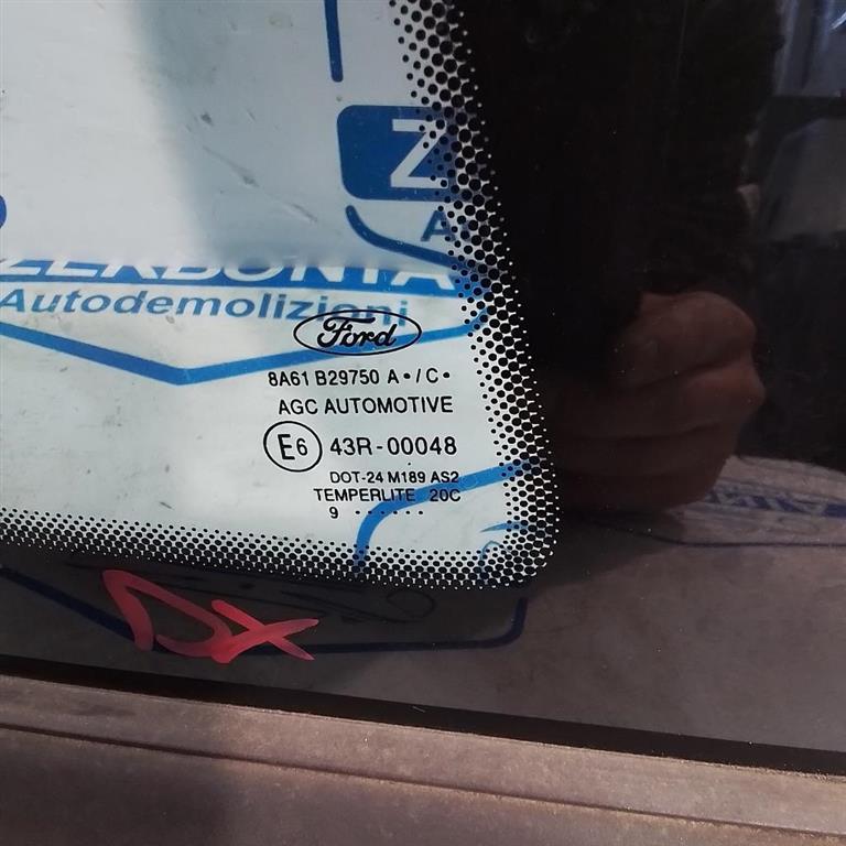 CRISTALLO FISSO PARAFANGO POST. DX. USATO FORD FIESTA «VI» (2008) - immagine 4