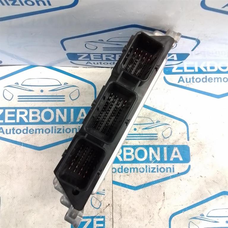 CENTRALINA INIEZIONE USATO VOLVO V50 (2004) - immagine 5