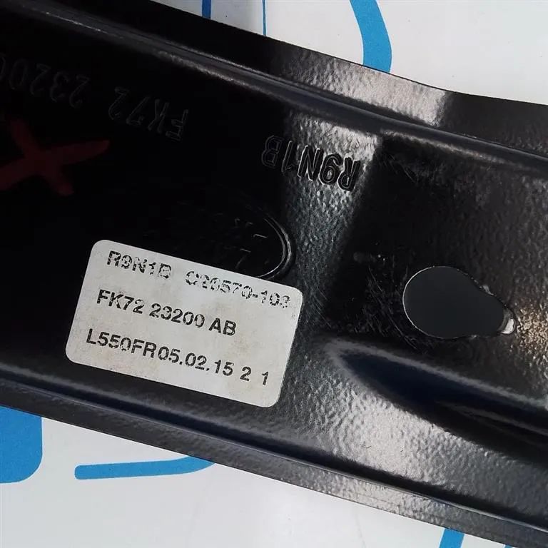 ALZACRISTALLO PORTA ANT. DX. USATO LAND ROVER DISCOVERY «V» SPORT (2015) - immagine 4