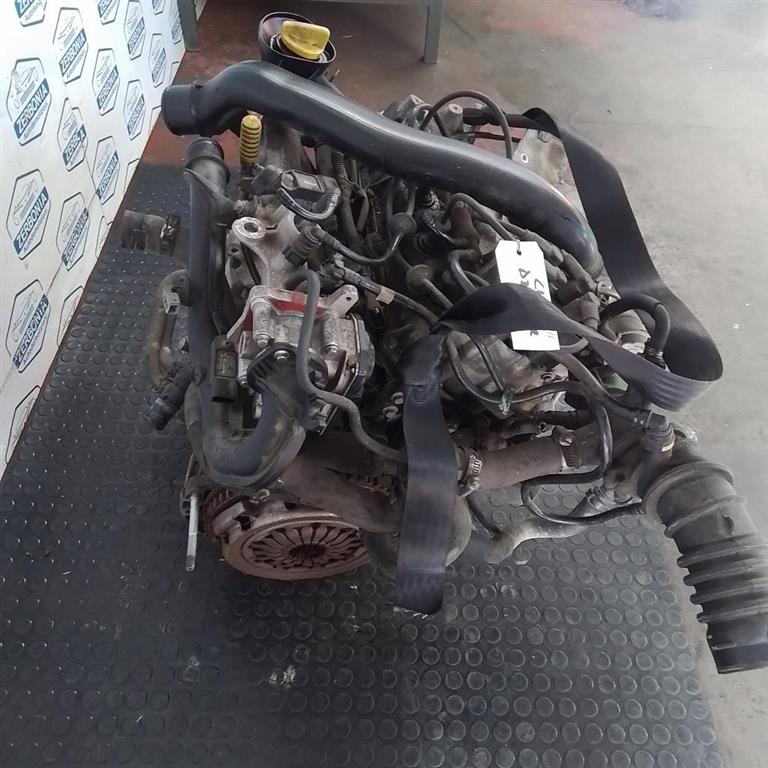 MOTORE COMPLETO USATO RENAULT CLIO «III» (2006) - immagine 3