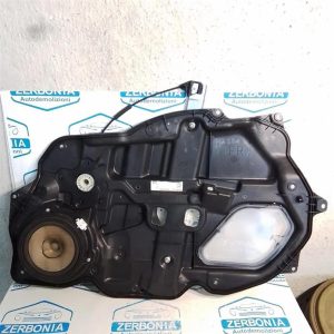 ALZACRISTALLO PORTA ANT. DX. USATO MAZDA 2 «II» (2008)