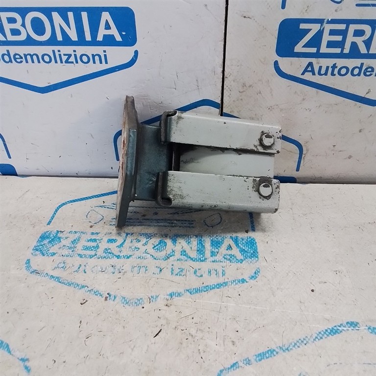 CERNIERA PORTA INF. ANT. SX. USATO FIAT PANDA «I» (1991) - immagine 2