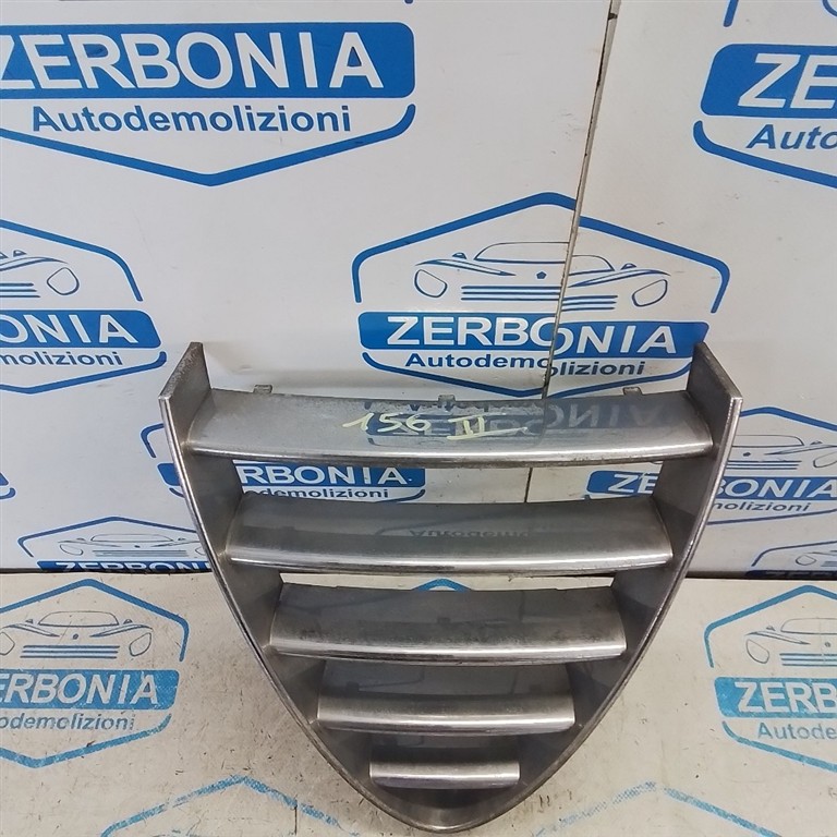 GRIGLIA DI VENTILAZIONE PARAURTI ANT. USATO ALFA ROMEO 156 «II» (2003) - immagine 2