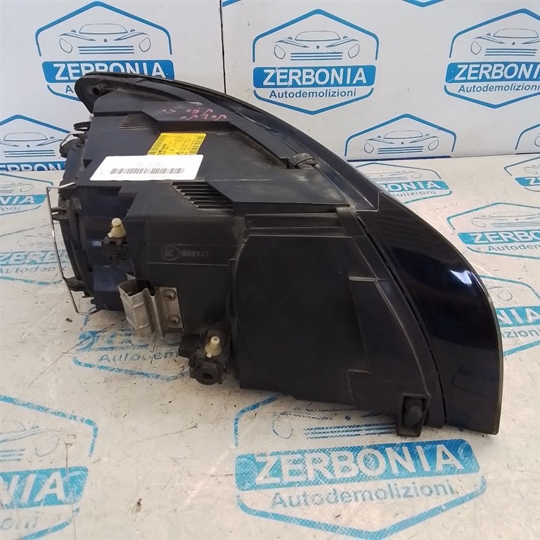 PROIETTORE ANT. SX. USATO AL 2008 VOLVO V50 (2004) - immagine 3