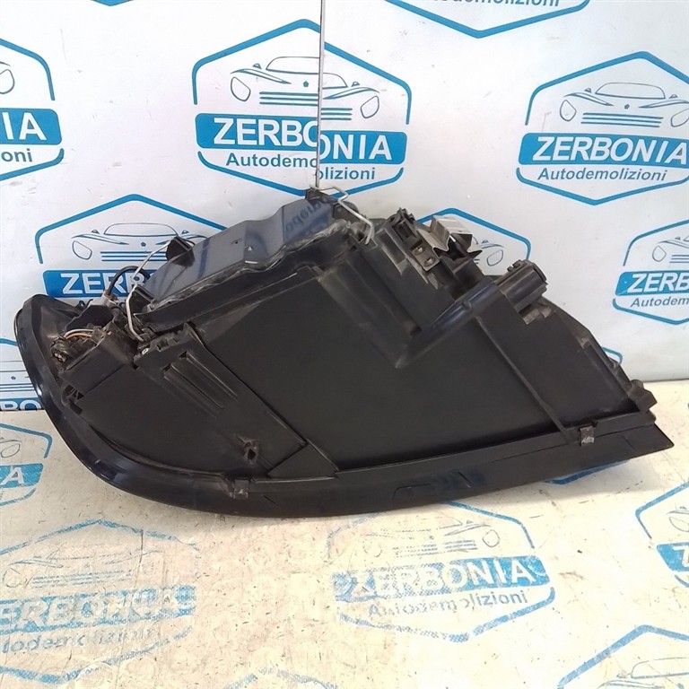 PROIETTORE ANT. SX. USATO AL 2008 VOLVO V50 (2004) - immagine 6