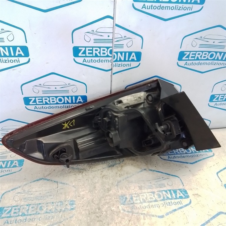 FANALE EST. POST. DX. USATO RENAULT MÉGANE «III» SW (2009) - immagine 4