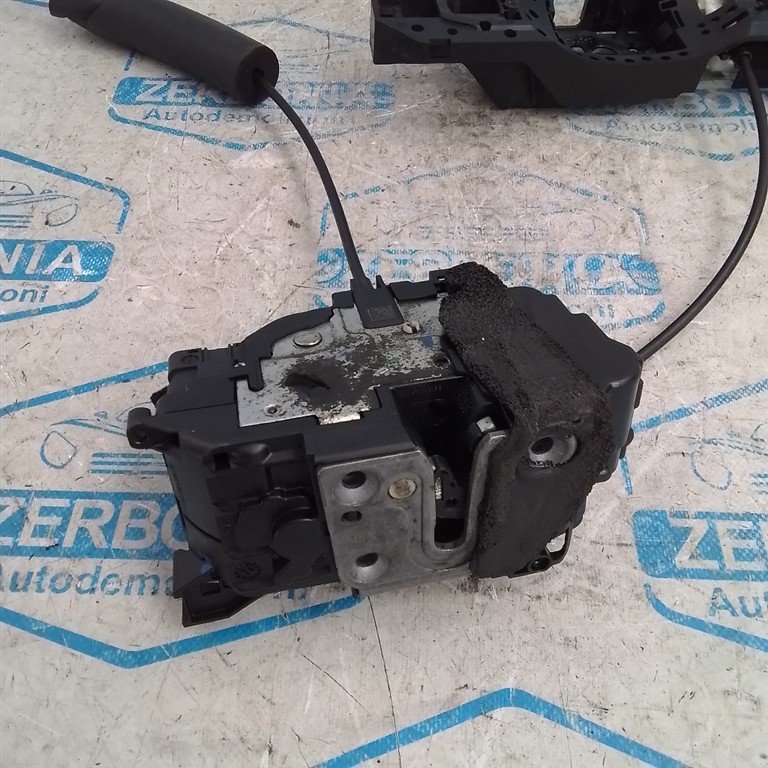 SERRATURA PORTA POST. DX. USATO RENAULT MÉGANE «III» SW (2009) - immagine 3