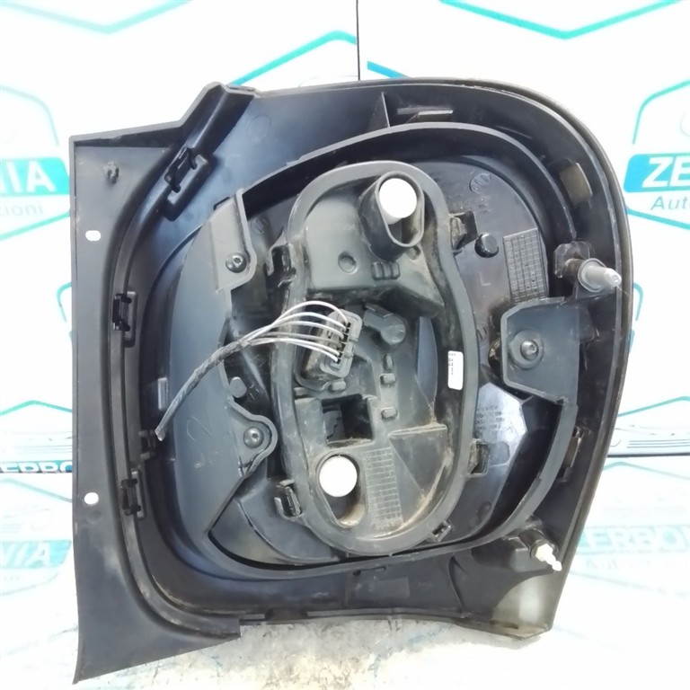 FANALE POST. SX. USATO SMART FORTWO COUPÉ «453» (2019) - immagine 5