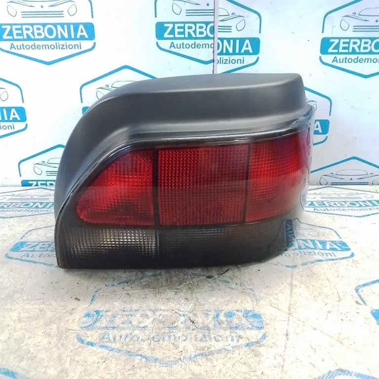 FANALE POST. DX. USATO RENAULT CLIO «I» (1996)