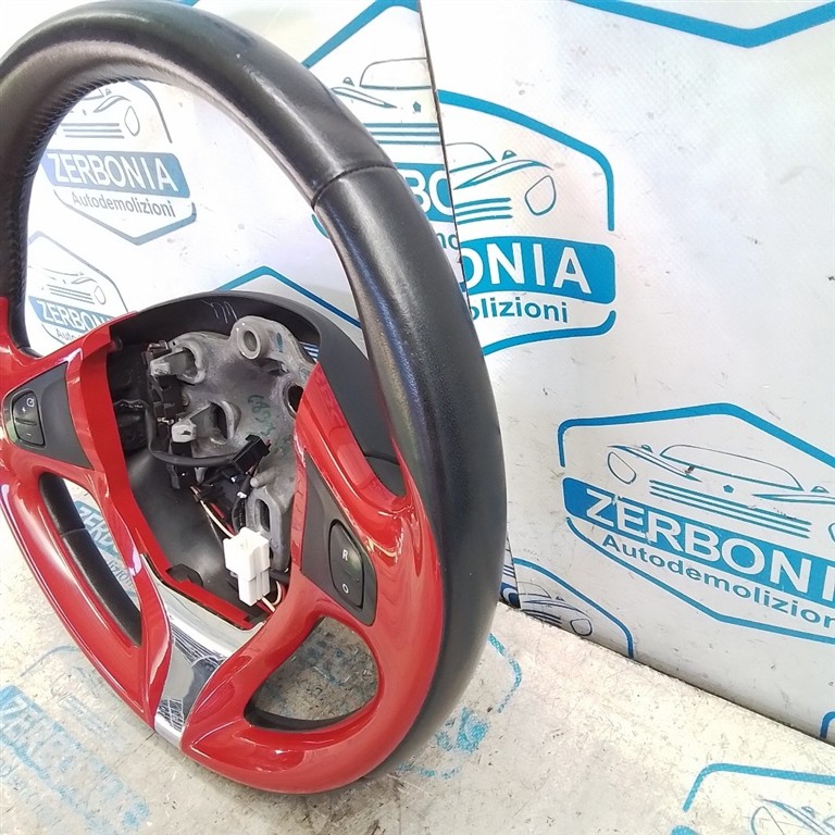 VOLANTE USATO RENAULT CLIO «IV» (2013) - immagine 3