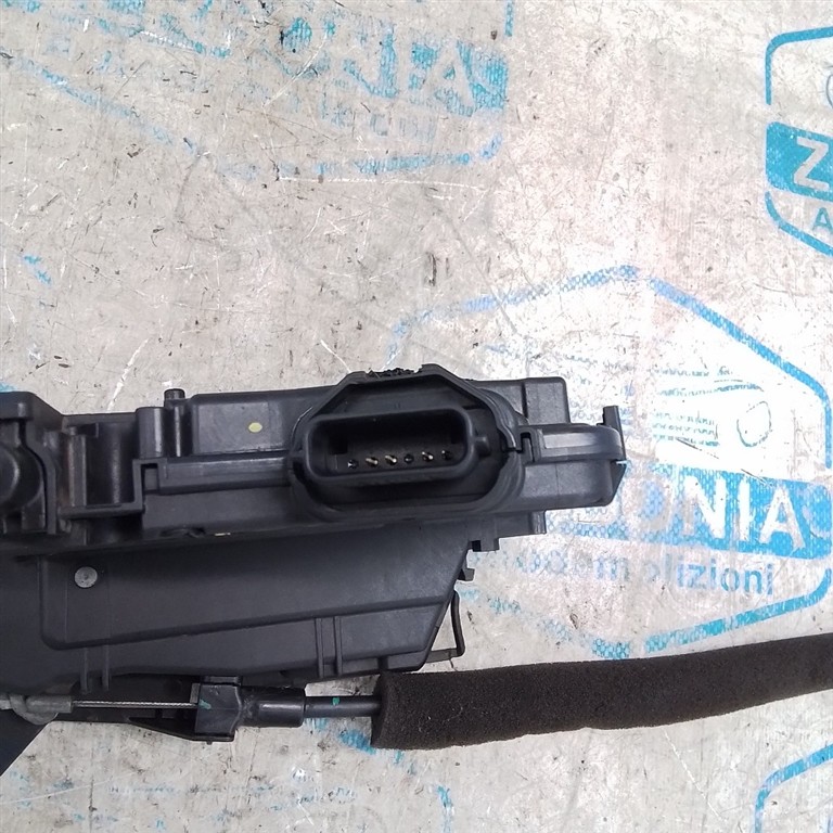 SERRATURA PORTA POST. SX. USATO RENAULT CLIO «IV» (2013) - immagine 2