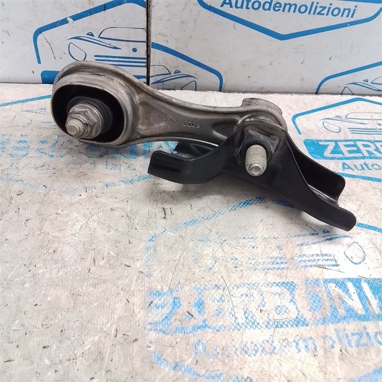 SUPPORTO GOMMA MOTORE (BIELLETTA) USATO RENAULT CLIO «IV» (2013) - immagine 2