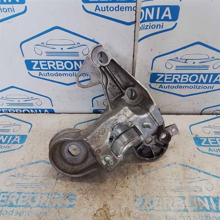SUPPORTO MOTORE ANT. DX. USATO AUDI A4 «8ED» AVANT (2005)