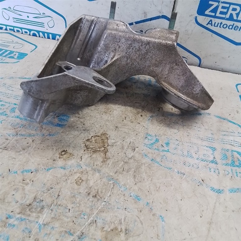 SUPPORTO MOTORE ANT. DX. USATO AUDI A4 «8ED» AVANT (2005) - immagine 2