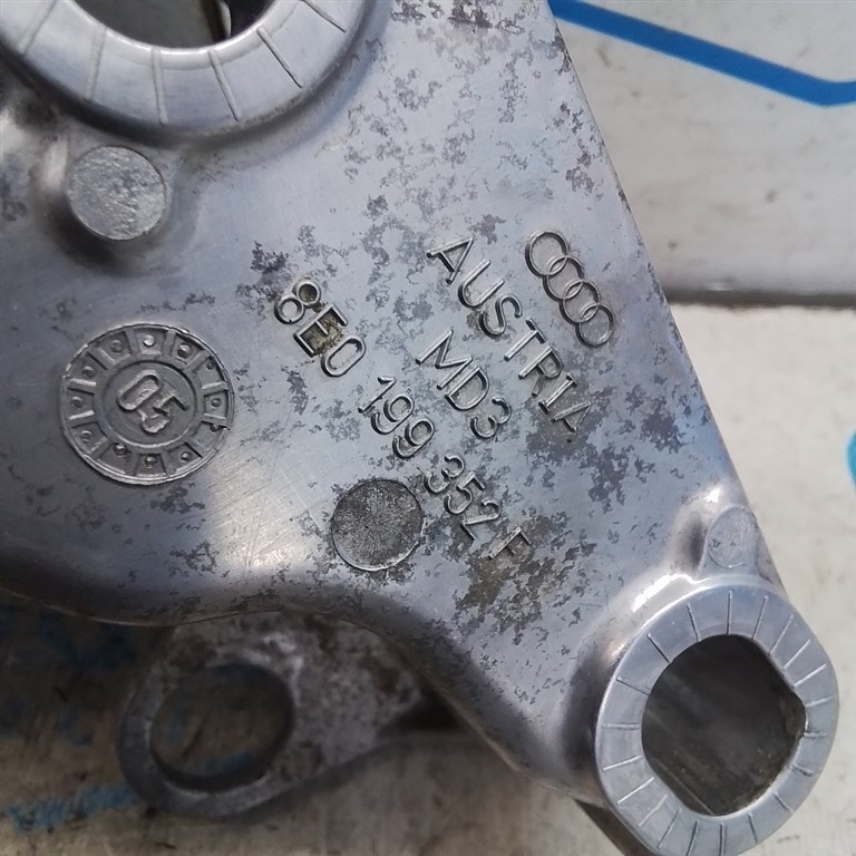SUPPORTO MOTORE ANT. DX. USATO AUDI A4 «8ED» AVANT (2005) - immagine 4