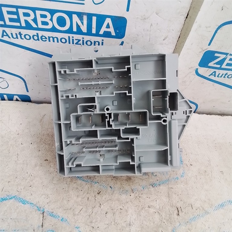 CENTRALINA PORTAFUSIBILI ESTERNA USATO FIAT DUCATO «290» (2014) - immagine 2