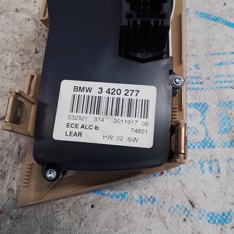 INTERRUTTORE LUCI USATO BMW X3 «E83» (2004) - immagine 3