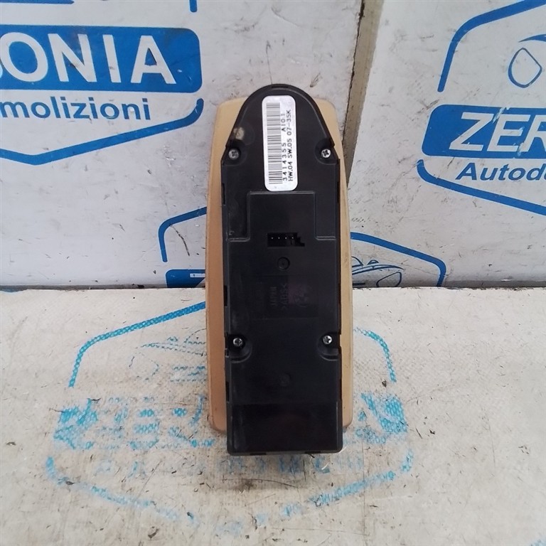 INTERRUTTORE ALZACRISTALLI ANT. SX. USATO BMW X3 «E83» (2004) - immagine 2