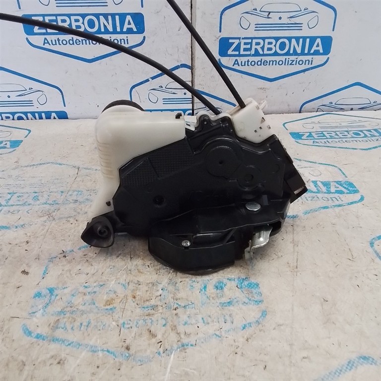 SERRATURA PORTA ANT. DX. USATO TOYOTA YARIS «IV» (2012)