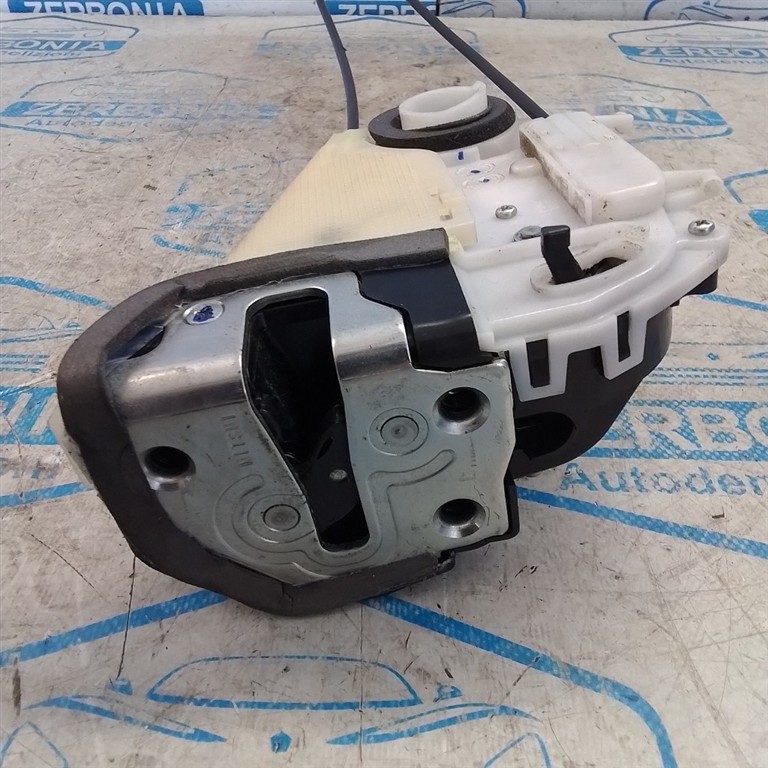 SERRATURA PORTA POST. SX. USATO TOYOTA YARIS «IV» (2012) - immagine 3