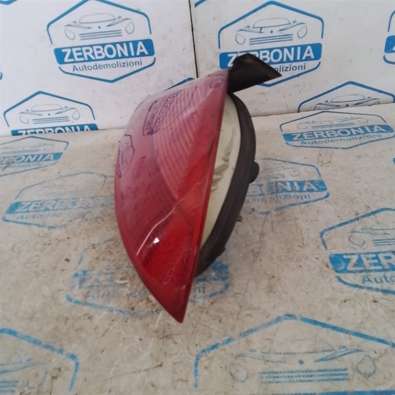 FANALE POST. DX. USATO LANCIA Y (YPSILON) (1996) - immagine 3