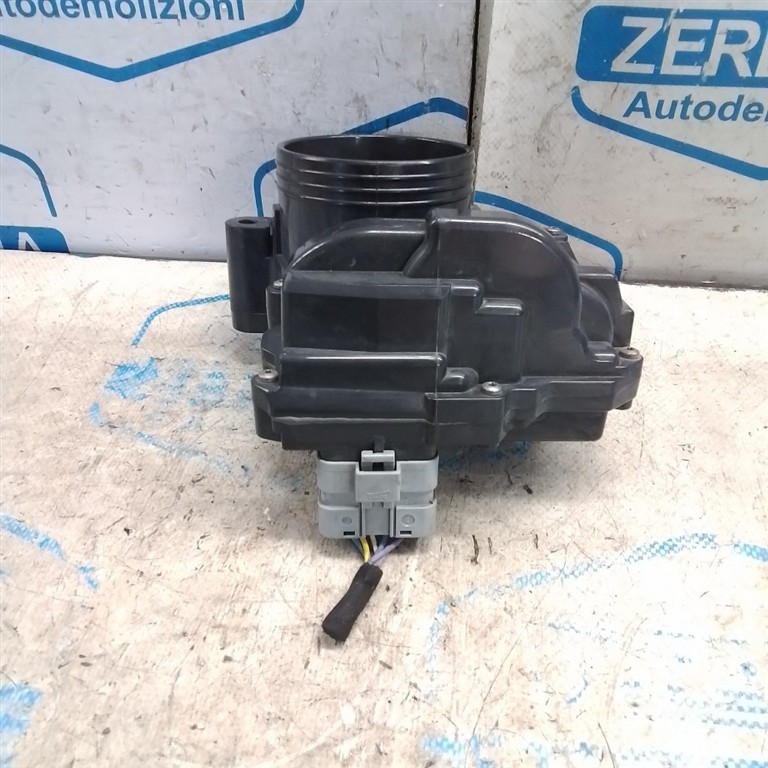 CORPO FARFALLATO USATO CITROEN C3 «II» (2010) - immagine 2