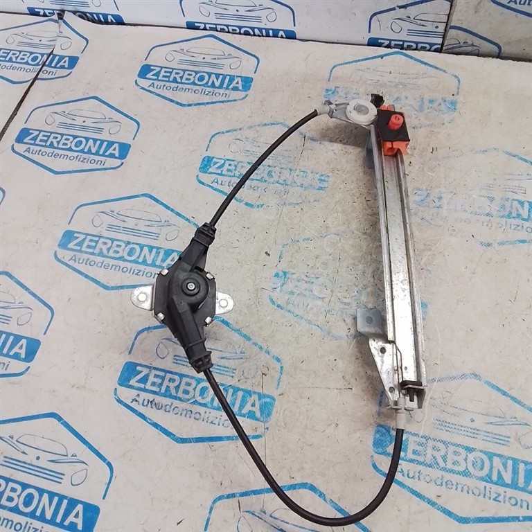 ALZACRISTALLO PORTA POST. SX. USATO FIAT GRANDE PUNTO (2006) - immagine 2