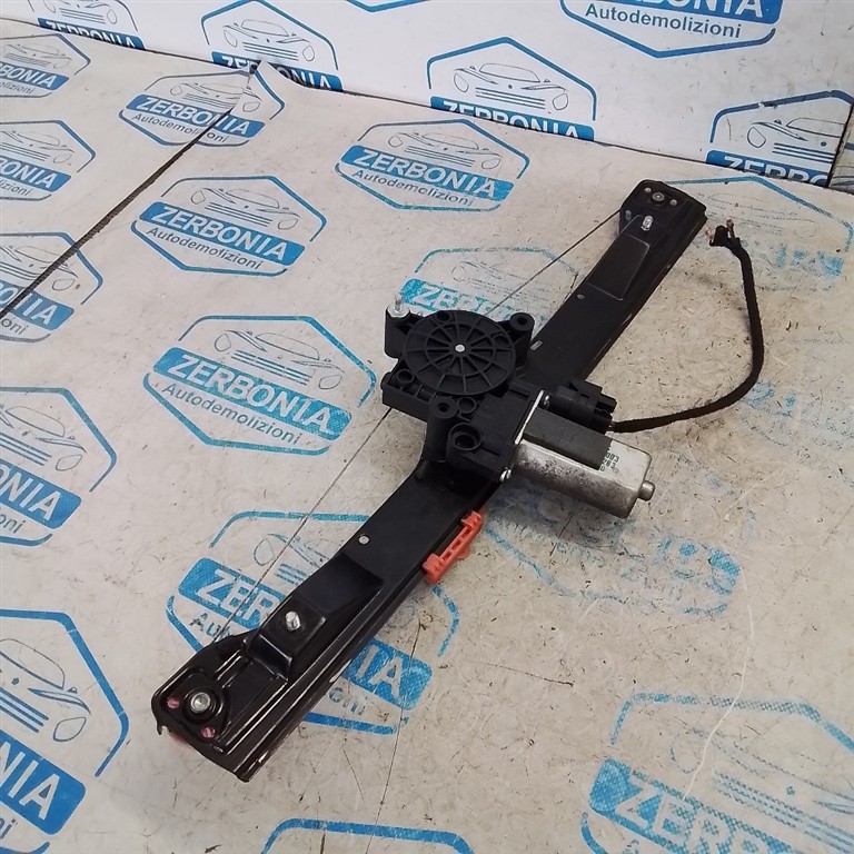 ALZACRISTALLO PORTA ANT. DX. USATO FIAT GRANDE PUNTO (2006)