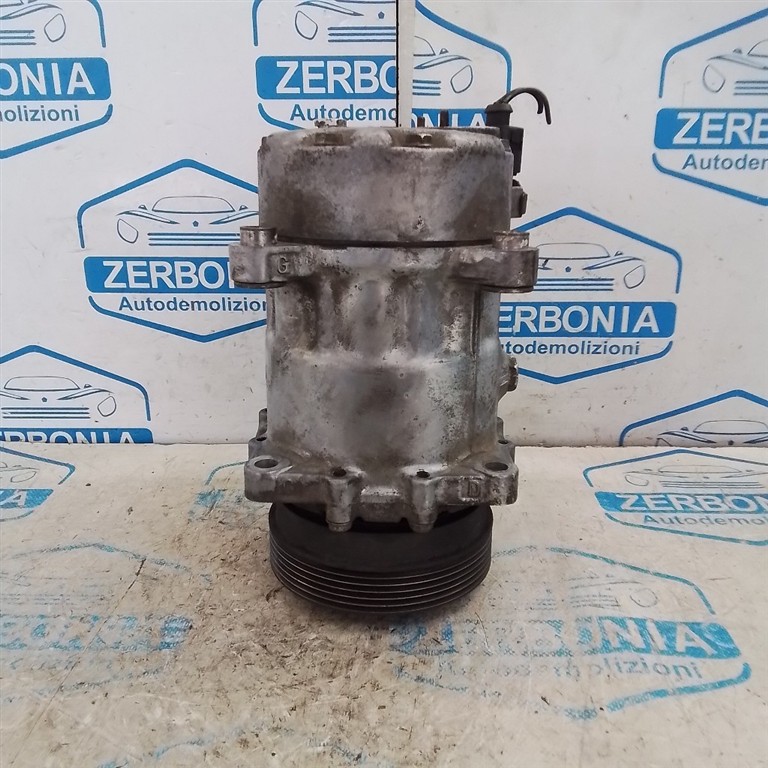 COMPRESSORE A/C USATO VOLKSWAGEN GOLF «IV» (1998) - immagine 2