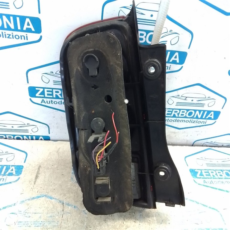 FANALE POST. DX. USATO NISSAN MICRA «III» (2005) - immagine 4