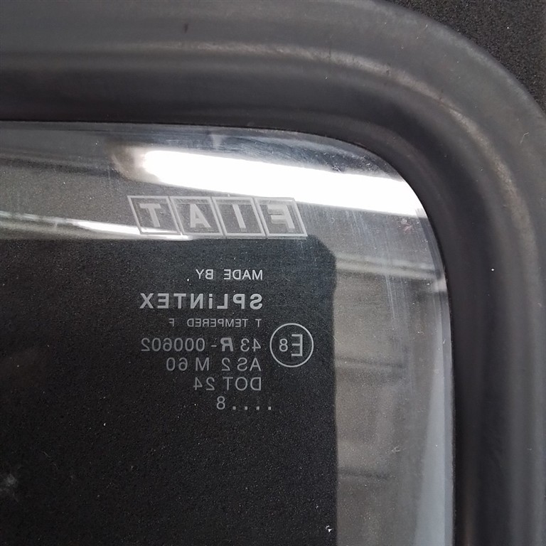 CRISTALLO FISSO PARAFANGO POST. DX. USATO FIAT PANDA «I» (1991) - immagine 2