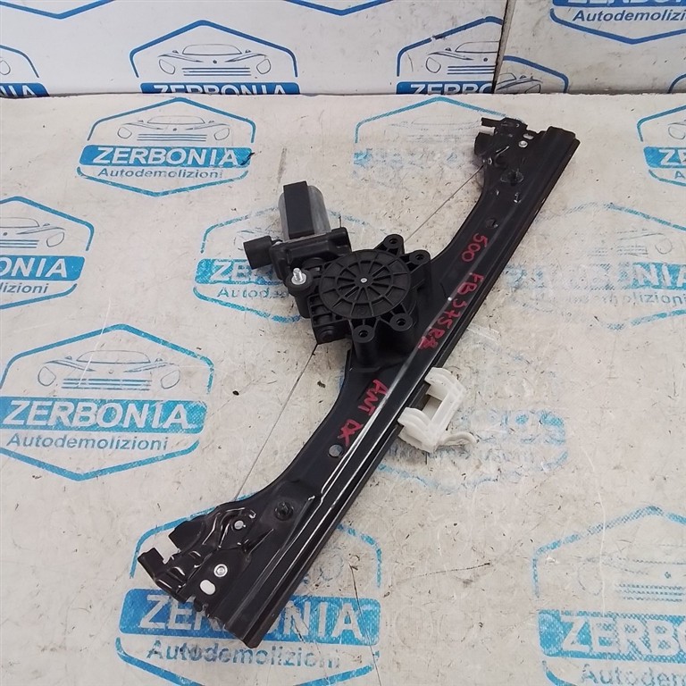 ALZACRISTALLO PORTA ANT. DX. USATO FIAT 500 «II» (2015)