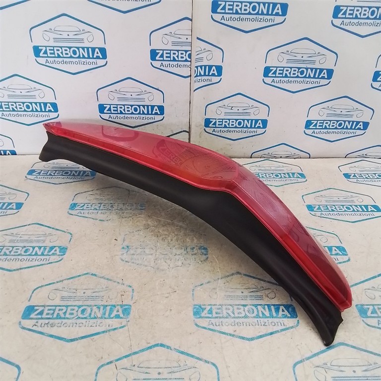 FANALE POST. DX. USATO FIAT PUNTO «II» (2003) - immagine 2