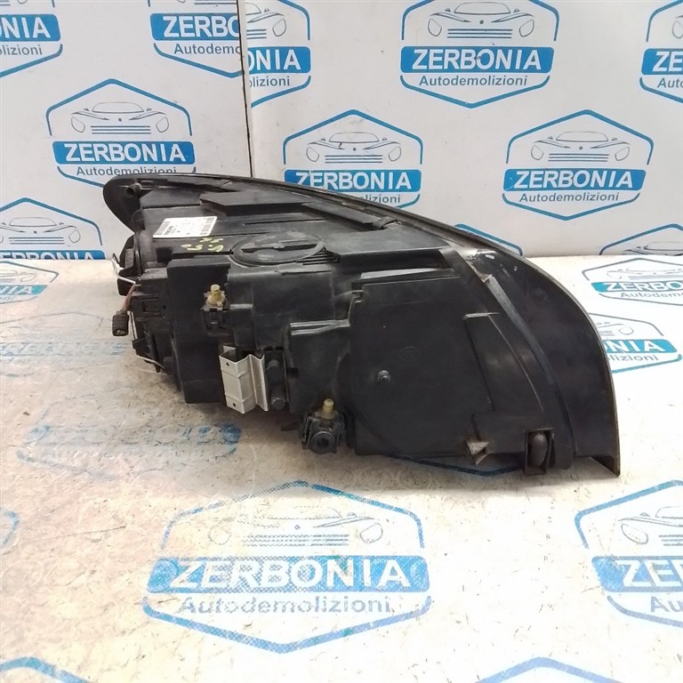 PROIETTORE ANT. SX. USATO DAL 2008 VOLVO V50 (2004) - immagine 2